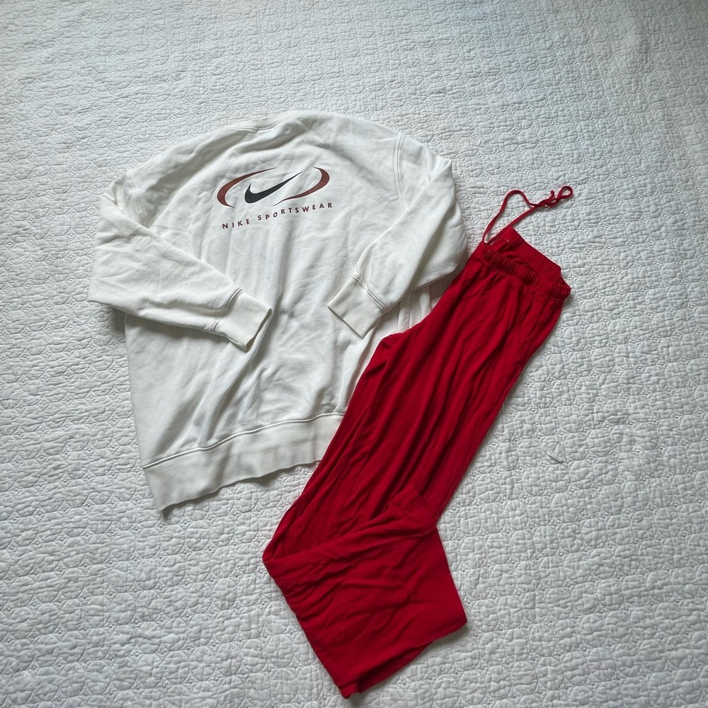 Nike crewneck bundle